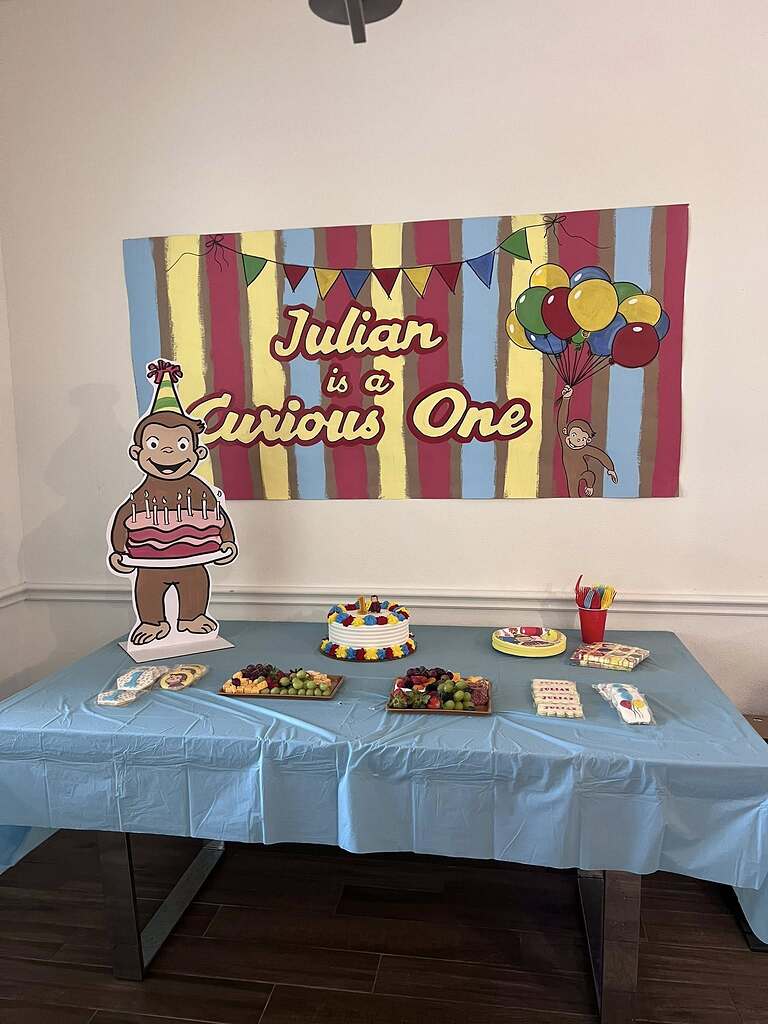 6 - Curious George for one year birthday - Food & Dessert Table